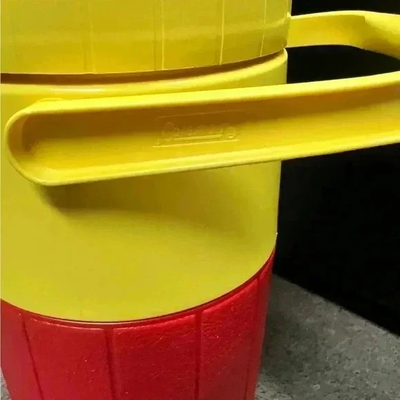 VTG Coleman Slim Jim 1/2 Gallon thermal jug - Picture 5 of 12